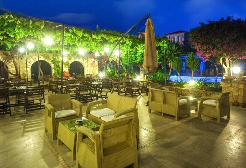 Anadol Hotel & Pool At Kyrenia City Center