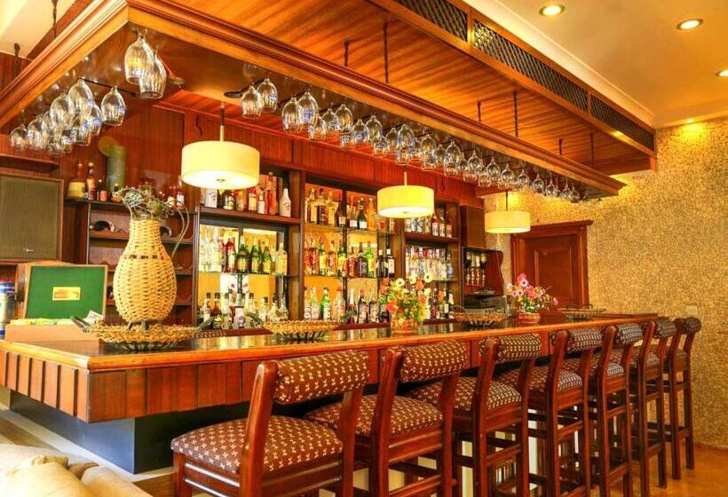 Anadol Hotel & Pool At Kyrenia City Center