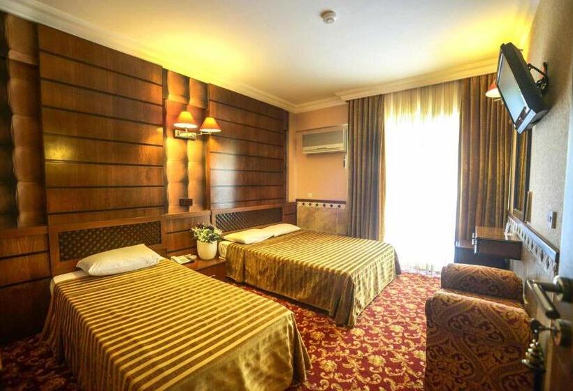 Anadol Hotel & Pool At Kyrenia City Center