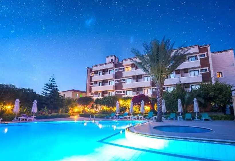 Anadol Hotel & Pool At Kyrenia City Center
