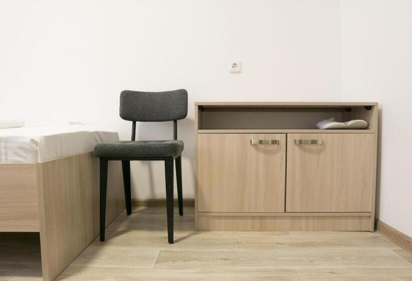 هتل гостиница Kokshe Inn