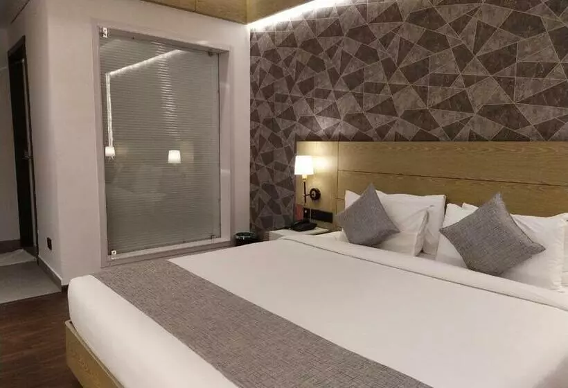 Hotelli Mothimahal Residency Thrissur