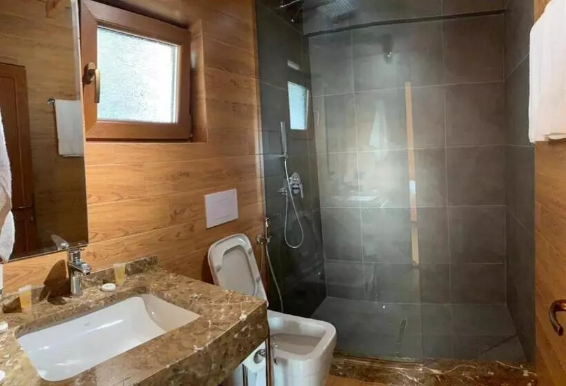 Hotel Wooden House