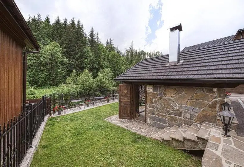 ペンション Chalet Nemešany ždiar