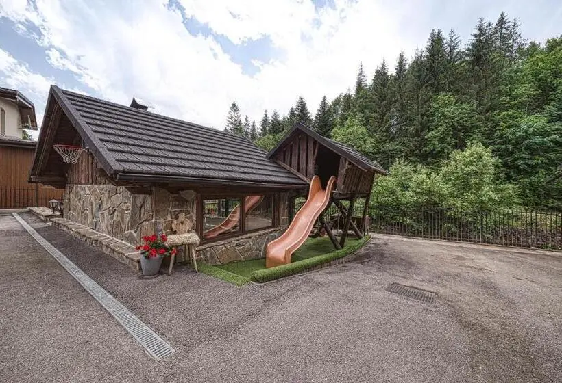 ペンション Chalet Nemešany ždiar