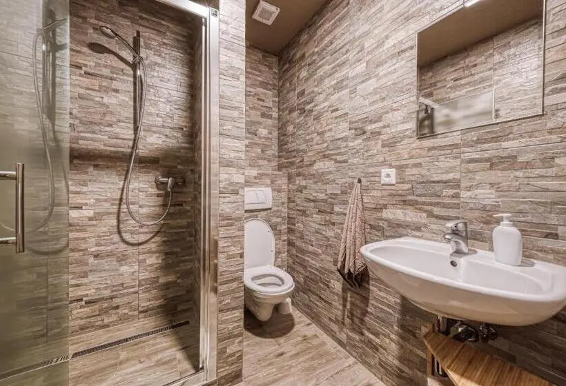 ペンション Chalet Nemešany ždiar