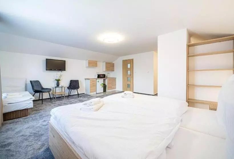 ペンション Penzión čikovský