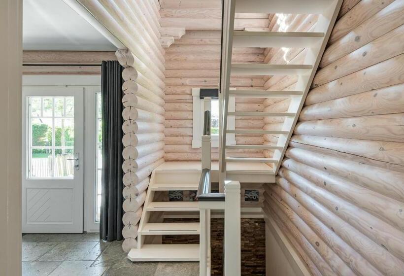 Strandhuis De Pierewaaier