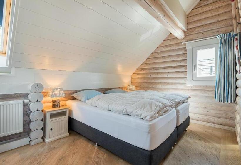 Strandhuis De Pierewaaier