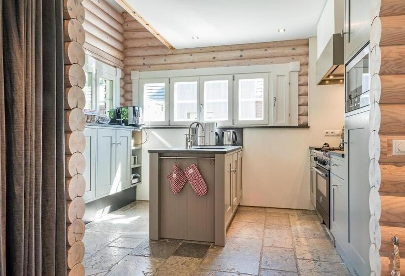 Strandhuis De Pierewaaier