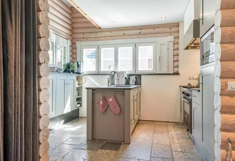 Strandhuis De Pierewaaier