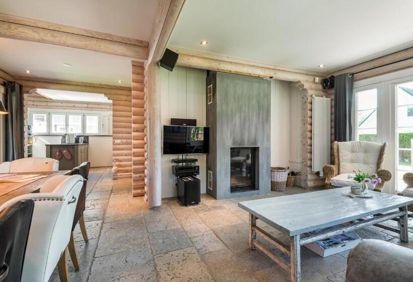 Strandhuis De Pierewaaier