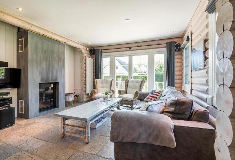 Strandhuis De Pierewaaier