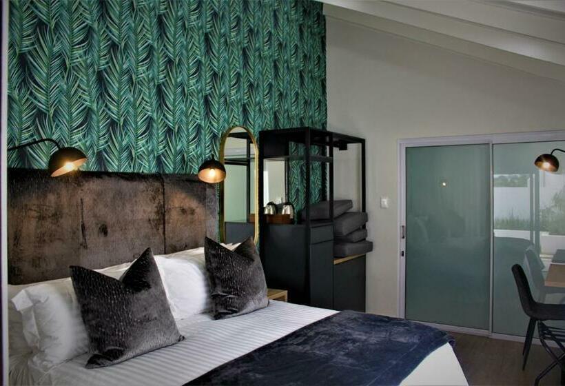 The Executive Bed And Breakfast