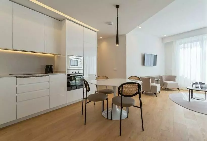 Uma Suites O Donnell