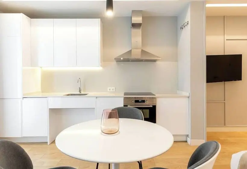 Uma Suites O Donnell