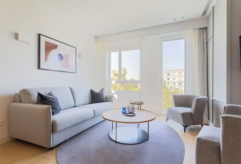 Uma Suites O Donnell