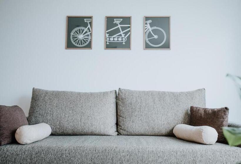 Aunaisin   Apartamento Con Excelentes Vistas