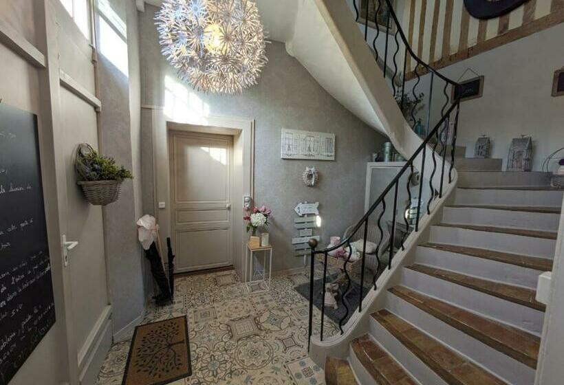 Bed & Breakfast D Anciennes   Chambres De Bonnes