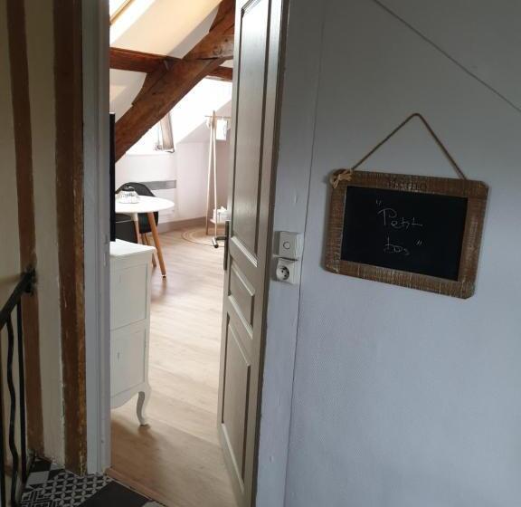 Bed & Breakfast D Anciennes   Chambres De Bonnes