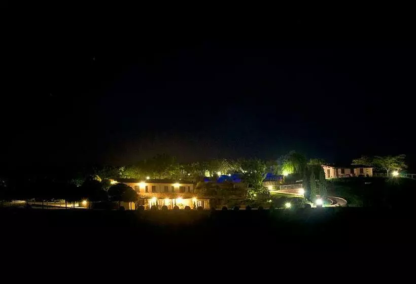 ホテル Agriturismo Le Ginestre