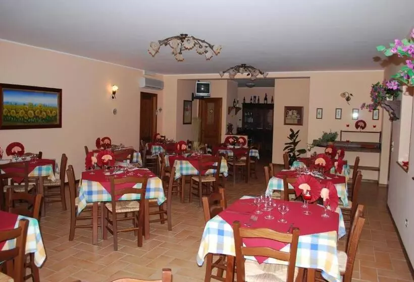 ホテル Agriturismo Le Ginestre