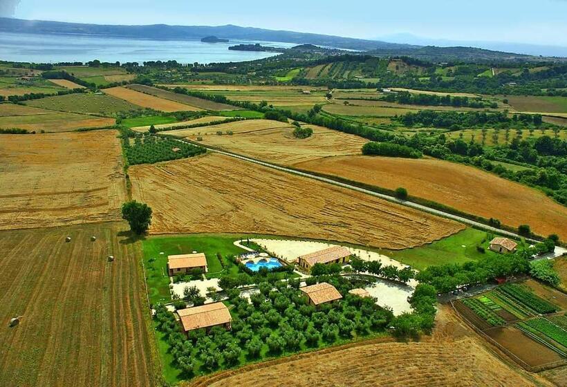 Отель Agriturismo Le Ginestre