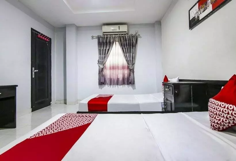 ホテル Oyo 90883 Ria Agustar Syariah