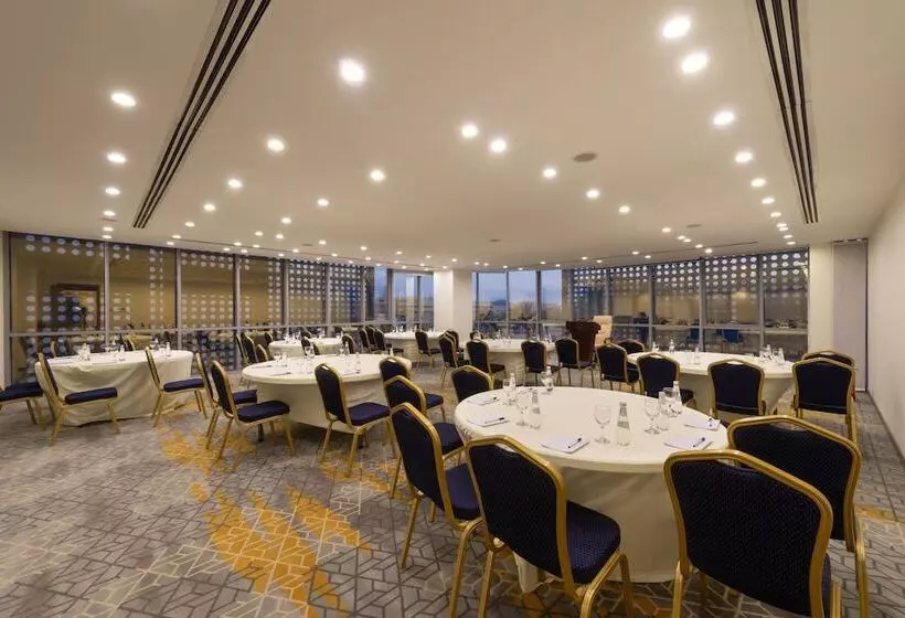 هتل Warwick Riyadh