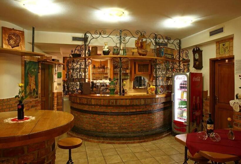 پانسیون Gostilna In Prenočišča Gedžo