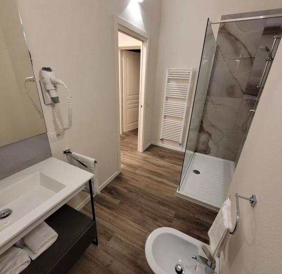 פנסיון Stop&go Suites And Apartments