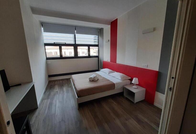 פנסיון Stop&go Suites And Apartments