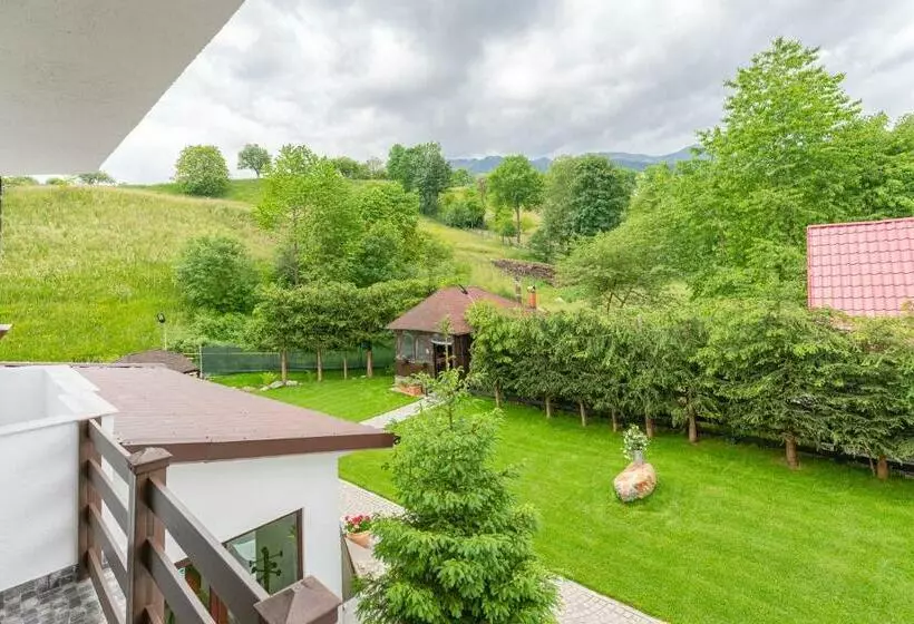 پانسیون Vila Trubadur   Adults Only