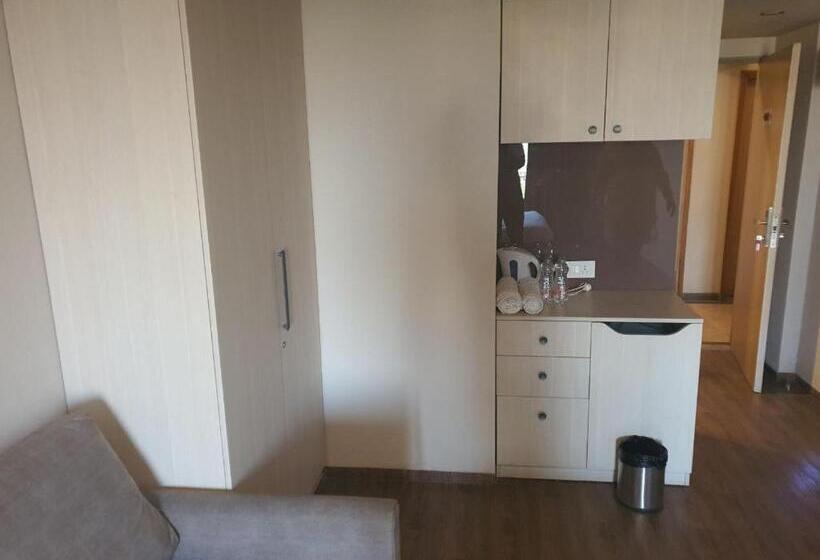 Weekend Address Managed By P.c Homes