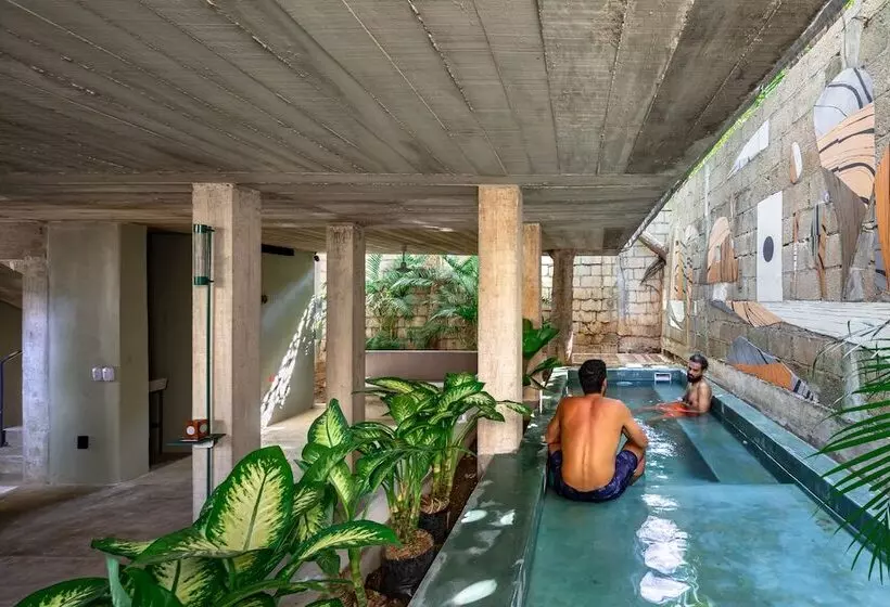 Hotelli Aora San Pancho