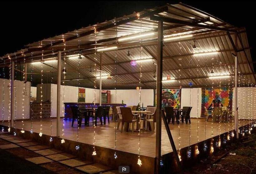 בית מלון כפרי Dacha Arambol