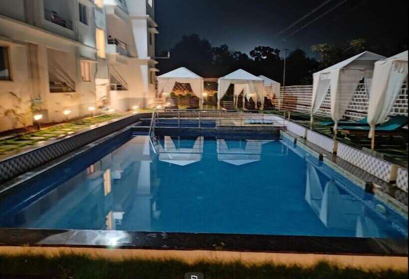 בית מלון כפרי Dacha Arambol