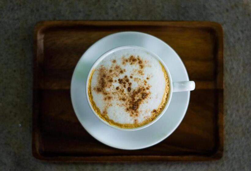 בית מלון כפרי Nakorn River View