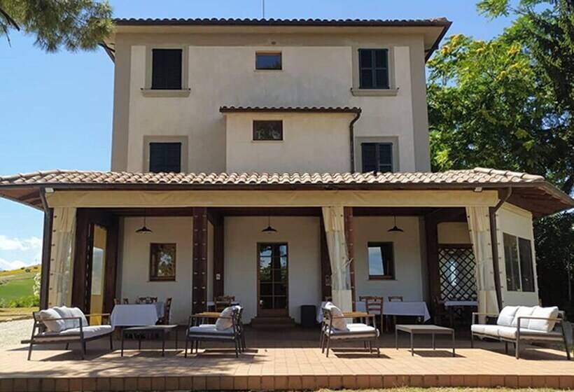 Immaculate 1bedroom Apartment In Ortezzano