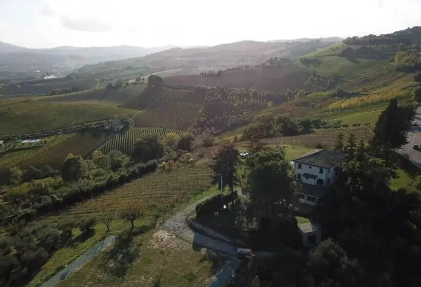 Immaculate 1bedroom Apartment In Ortezzano