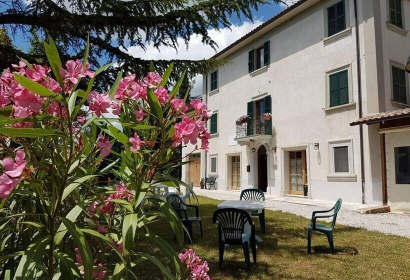 Immaculate 1bedroom Apartment In Ortezzano