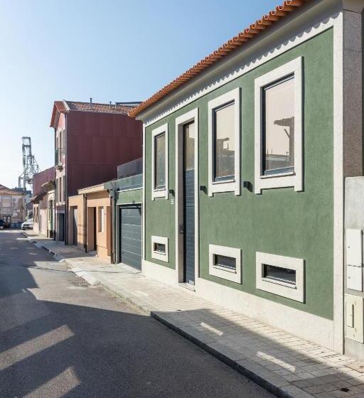 Green House By Shi Studio