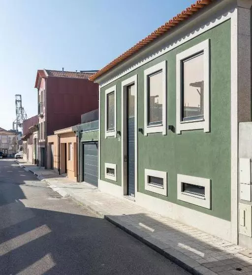 Green House By Shi Studio