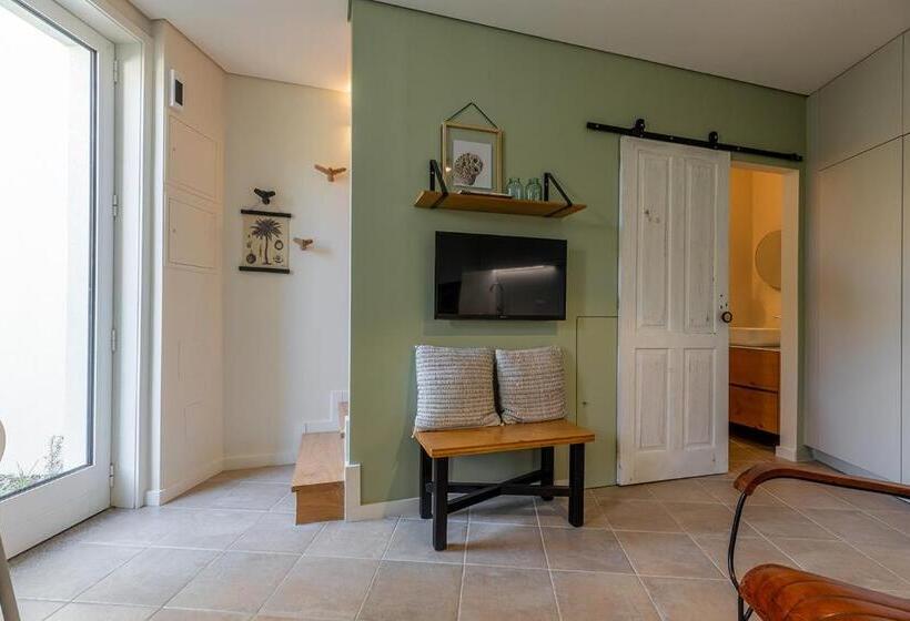 Green House By Shi Studio