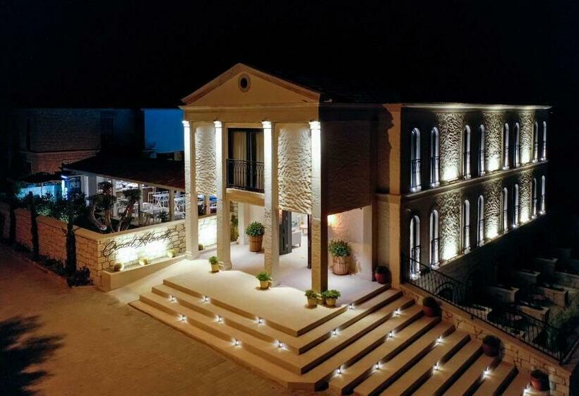 Hotel Cemal Alaçati Buti̇k