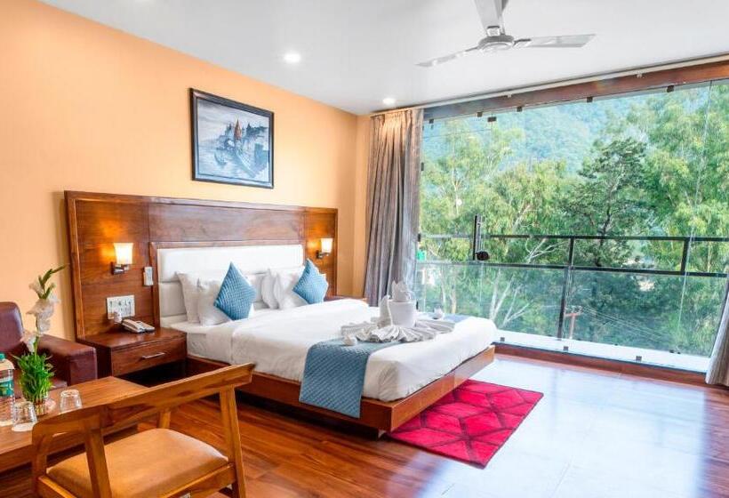 هتل Divine Lakshmi Ganga