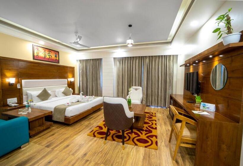 هتل Divine Lakshmi Ganga