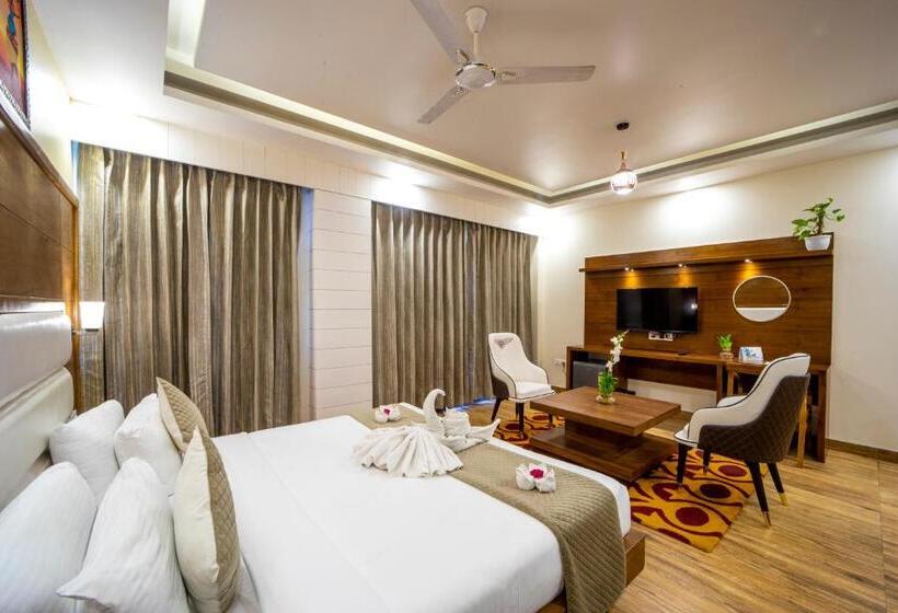 هتل Divine Lakshmi Ganga