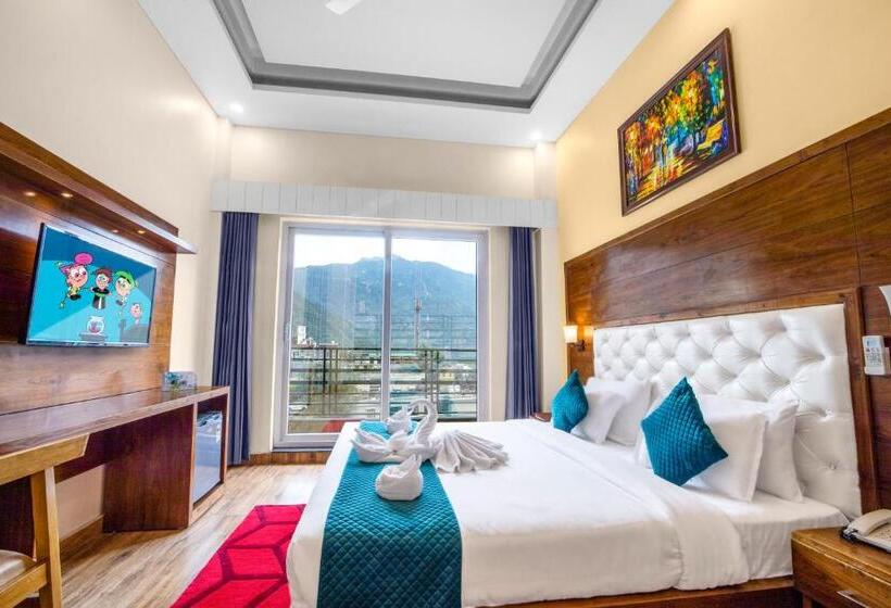 هتل Divine Lakshmi Ganga