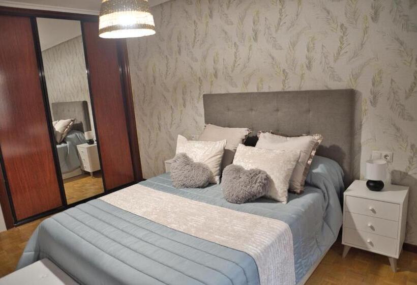 La Villa De Lore, Piso Completo Apto 6 Personas Con Garaje